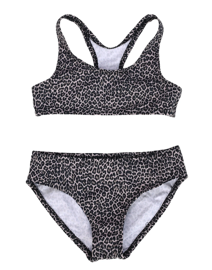 Saltabad Sally Bikinit, Leo, 2 vuotta